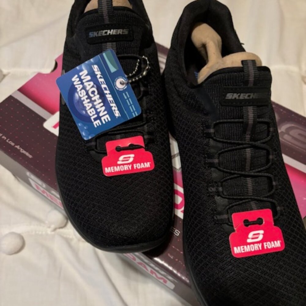 Women Black Tennis Shoes Skechers Memory Foam Size 9